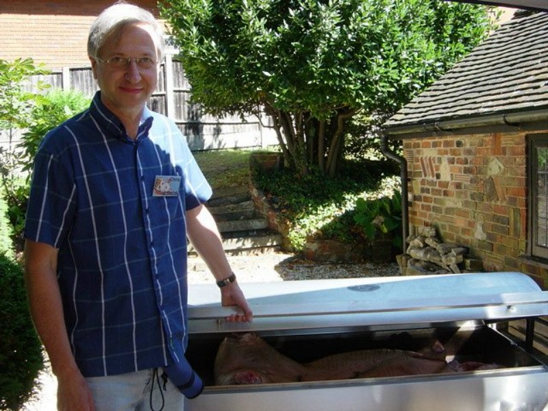 ../Images/Chris G3WOS just checking that we got value for money and they did deliver a pig.jpg
